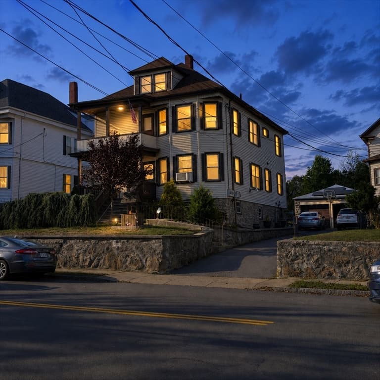 507-509 Nash Rd, New Bedford MA 02746 photo 2