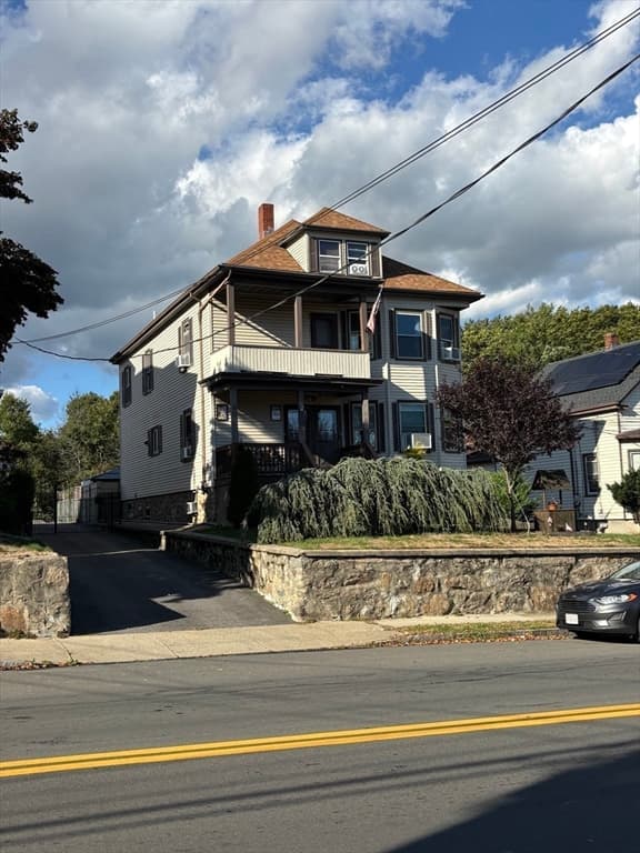 507-509 Nash Rd, New Bedford MA 02746 photo 9