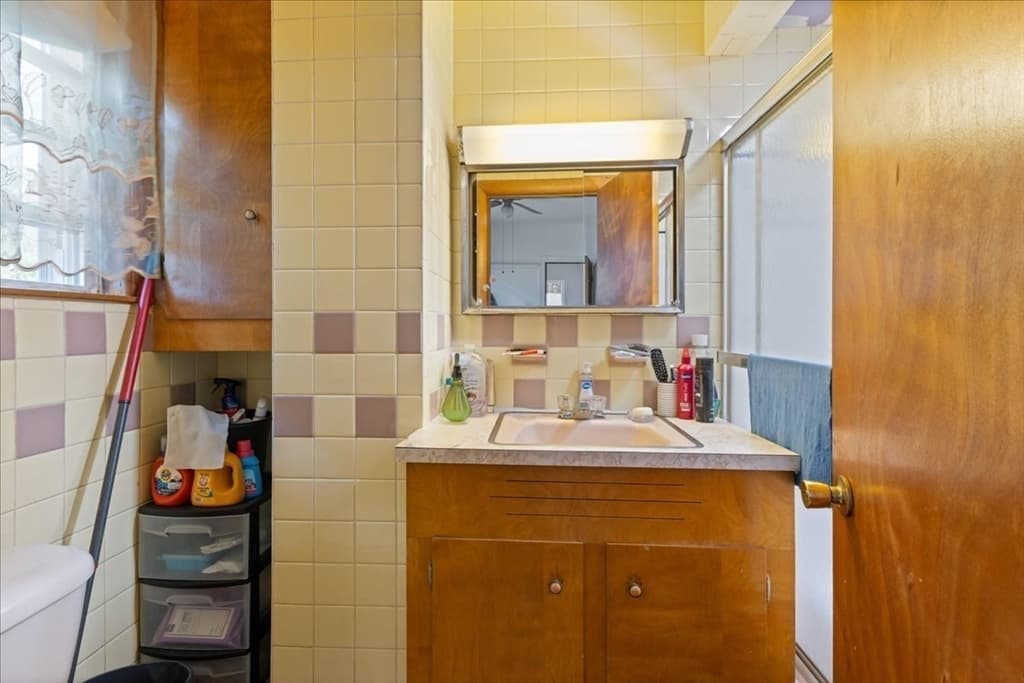 14 Atkinson St, Lawrence MA 01843 photo 13