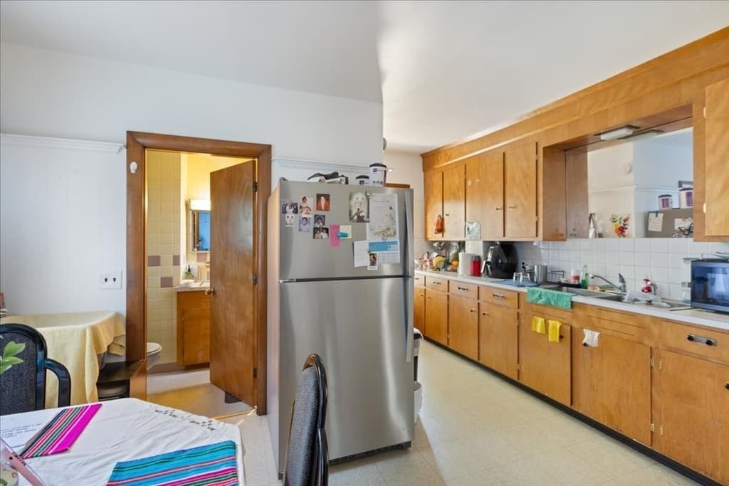 14 Atkinson St, Lawrence MA 01843 photo 8