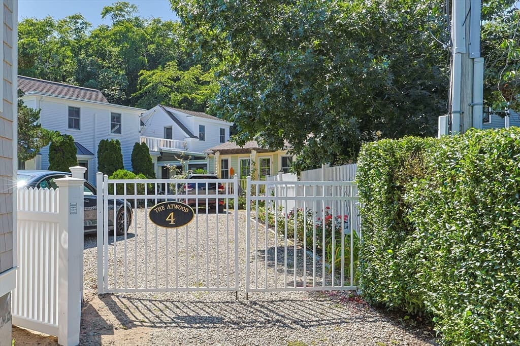 4 Atwood Avenue Unit 2, Provincetown MA 02657 photo 3