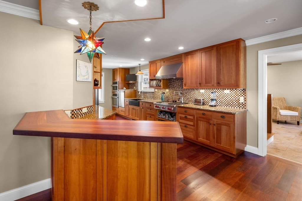 4 Atwood Avenue Unit 2, Provincetown MA 02657 photo 9