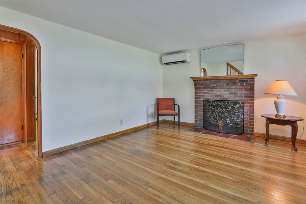 141 Hollis Ave, Quincy MA 02171 photo 4