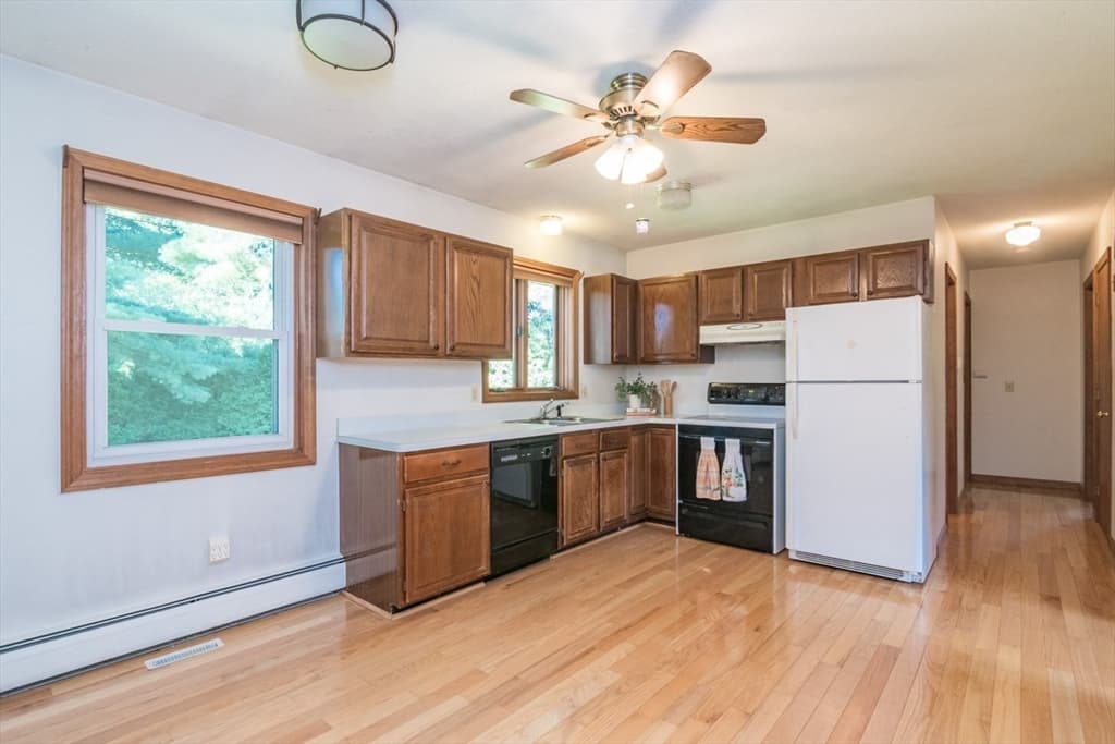 63 Tinkham Rd, Springfield MA 01129 photo 11