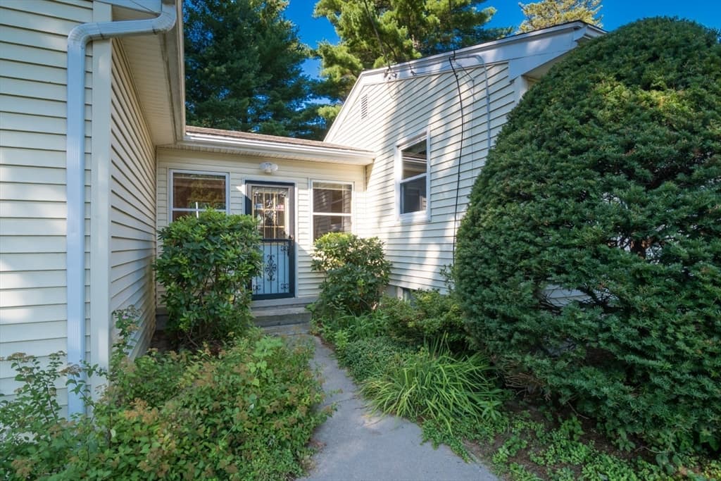 63 Tinkham Rd, Springfield MA 01129 photo 19