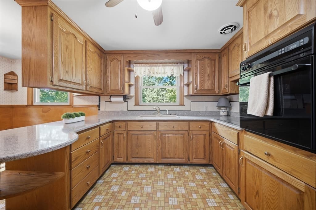 19 Daley Ave, Methuen MA 01844 photo 16