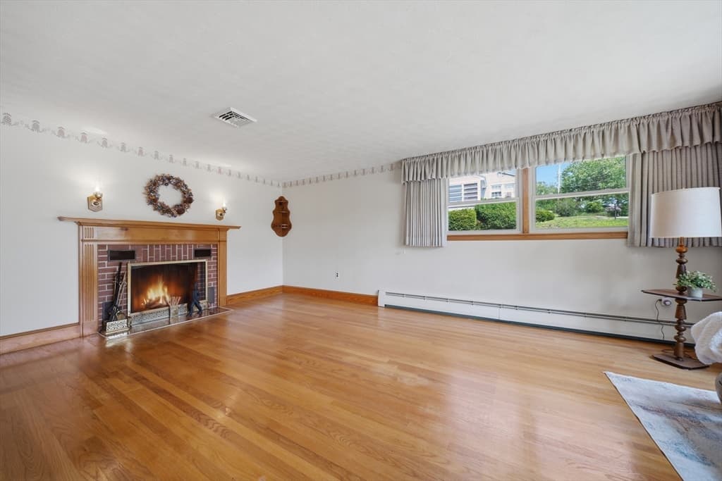 19 Daley Ave, Methuen MA 01844 photo 11