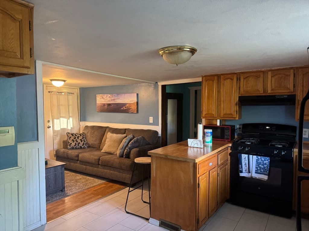 22 Mann Street, Attleboro MA 02703 photo 3