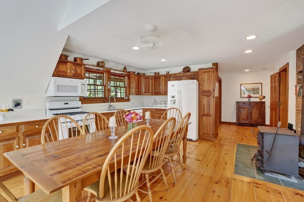 9 Codman Spring Road, Edgartown MA 02539 photo 6