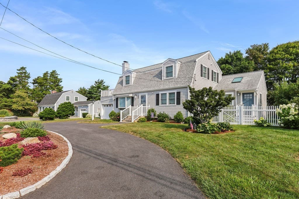 309 Wild Harbor Road, Falmouth MA 02556