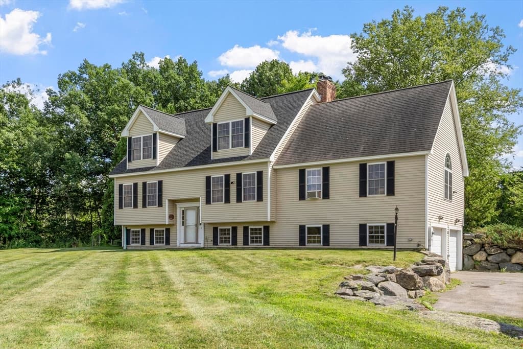 140 Chace Hill Rd, Lancaster MA 01523