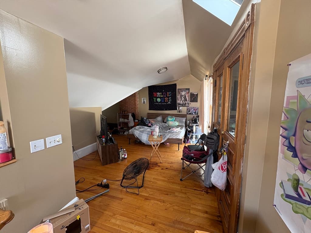 94-96 Byers St, Springfield MA 01105 photo 11