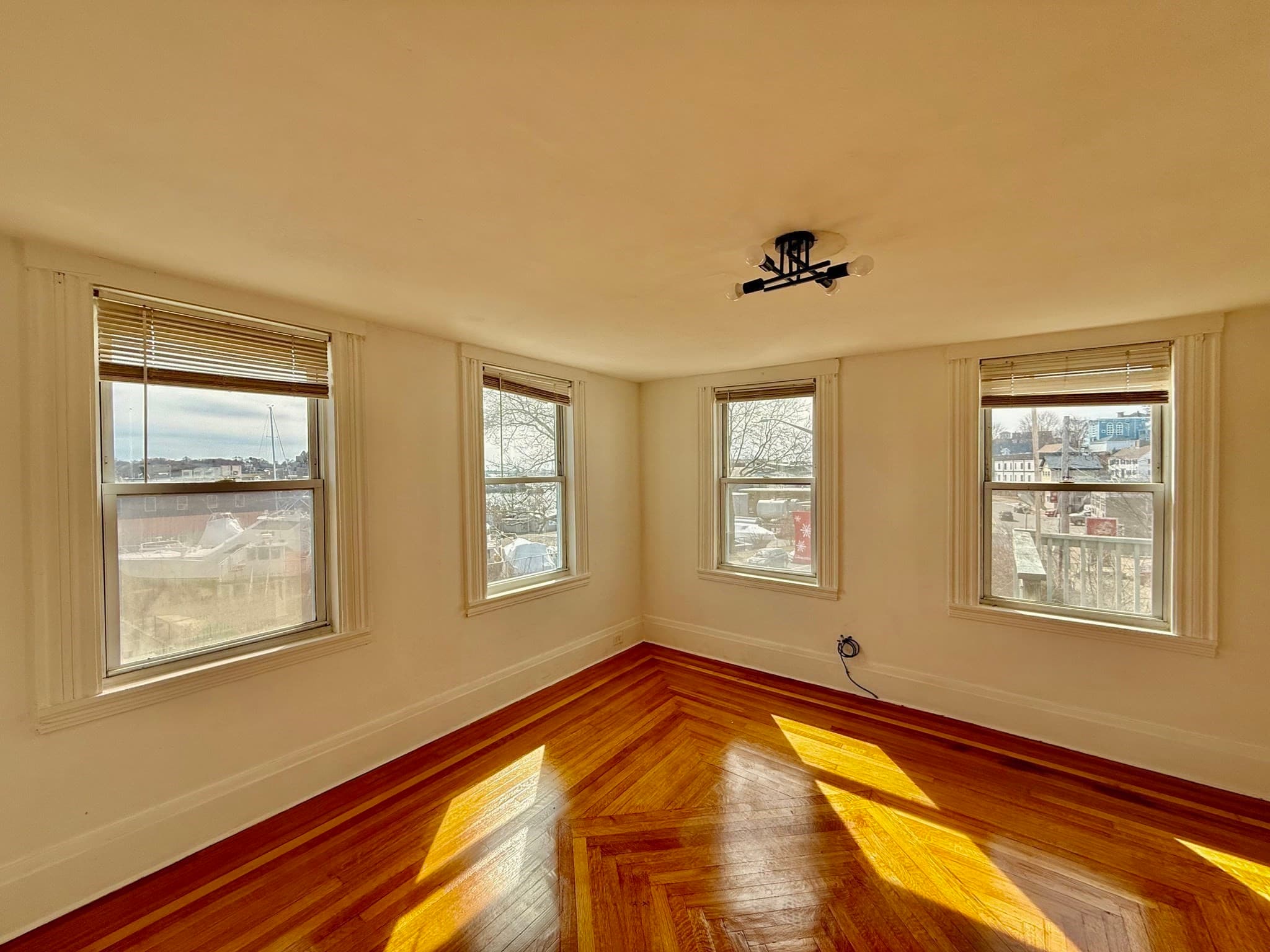 3 Family at 366 Main St, Gloucester MA 01930, Gloucester, photo 10 of 21
