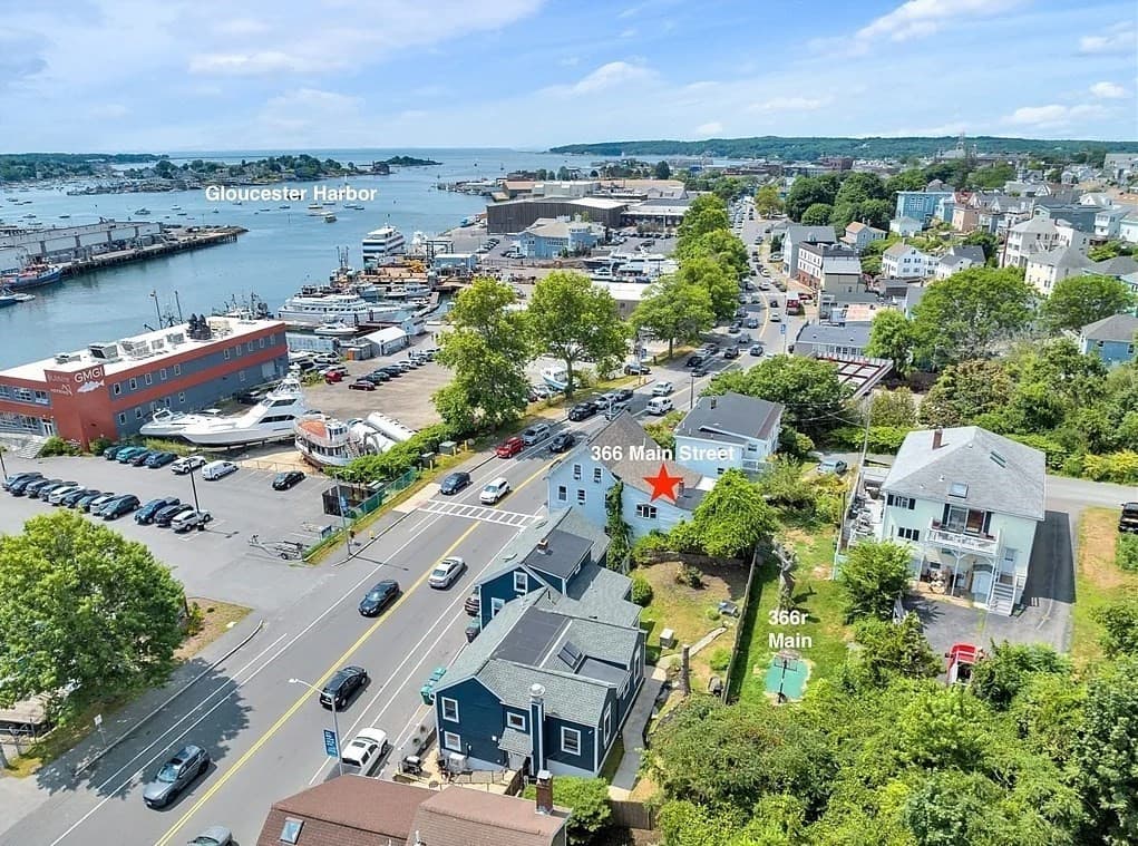 3 Family at 366 Main St, Gloucester MA 01930, Gloucester, photo 4 of 21