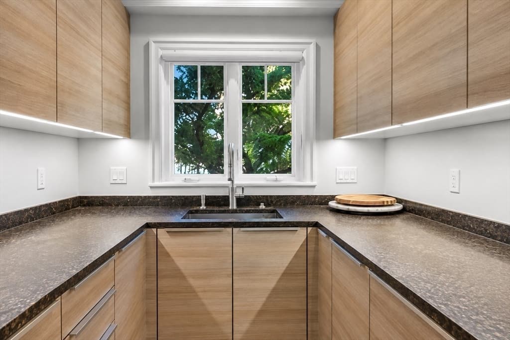Single Family Residence at 105 Little Nahant Road, Nahant MA 01908, photo 10 of 42