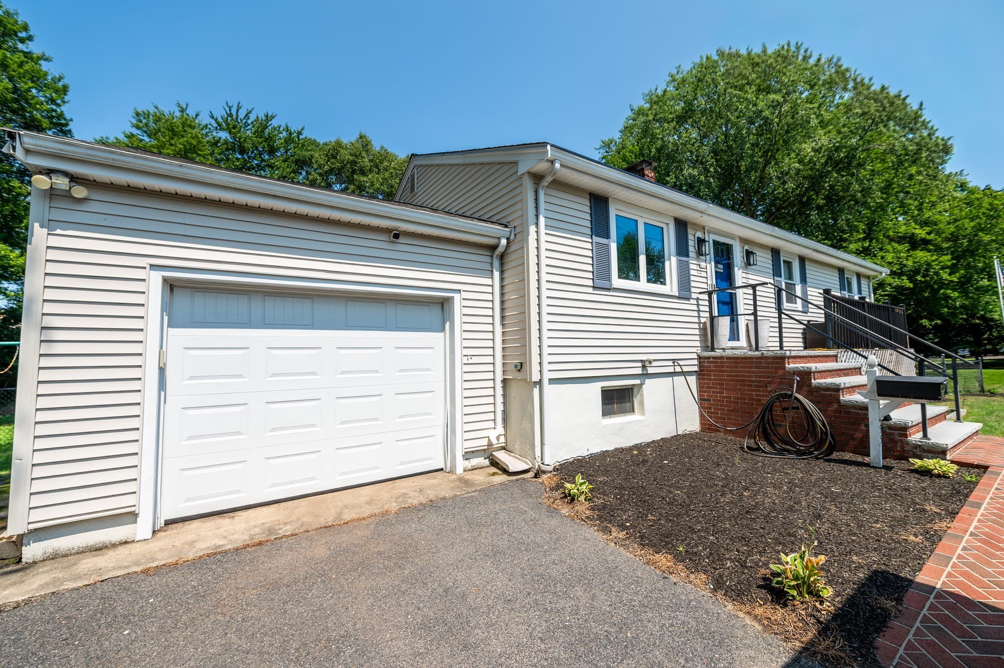 Single Family Residence at 55 Westdale Rd, Westwood MA 02090, Westwood, photo 3 of 20