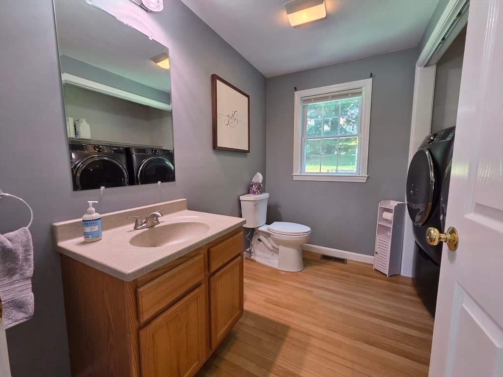 29 Cushing Rd, Webster MA 01570 photo 11