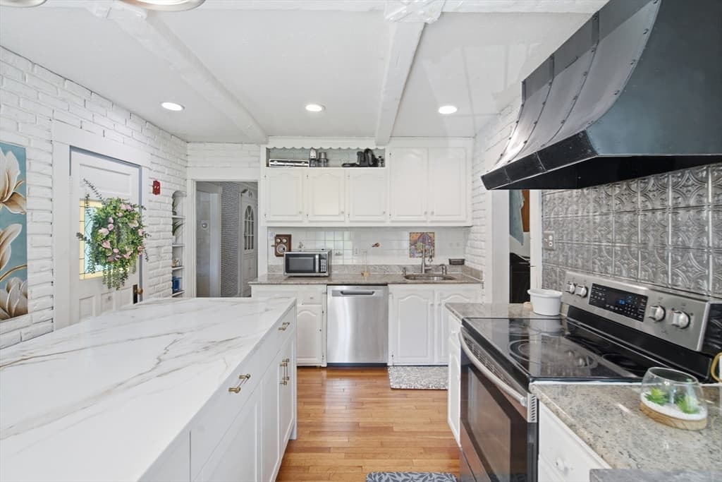 16 Allen Street, Northborough MA 01532 photo 11