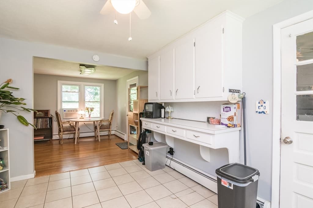3 Montgomery Ave, Holyoke MA 01040 photo 5