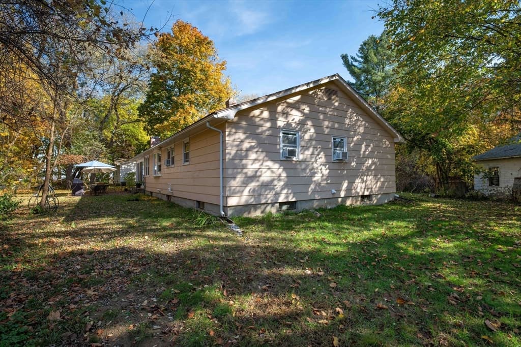 3 Montgomery Ave, Holyoke MA 01040 photo 20
