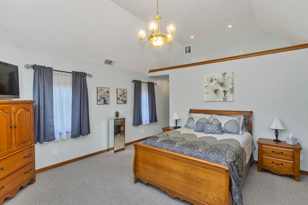 27 Landing Dr, Chicopee MA 01020 photo 15