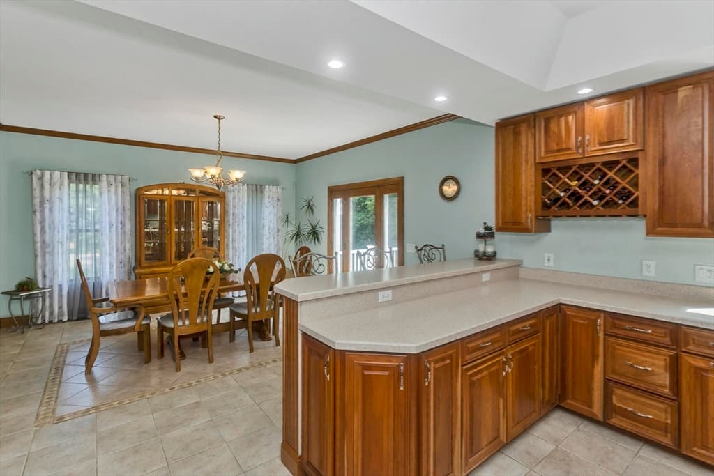 27 Landing Dr, Chicopee MA 01020 photo 35