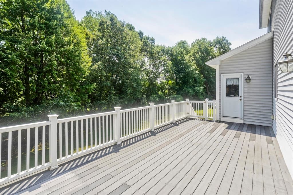 27 Landing Dr, Chicopee MA 01020 photo 39