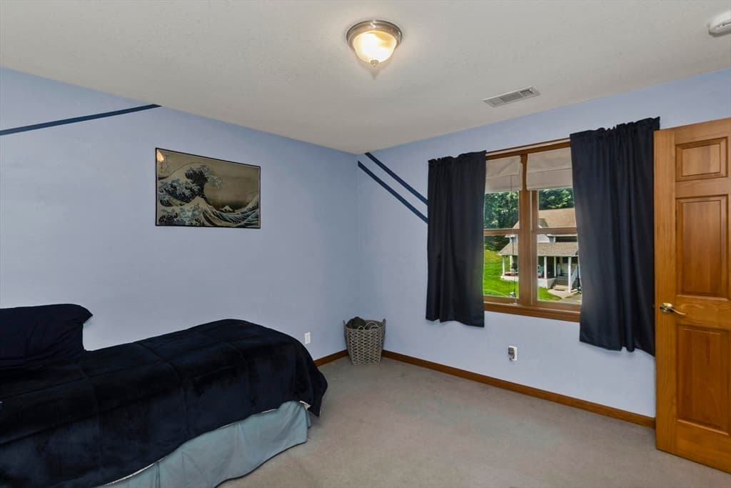 27 Landing Dr, Chicopee MA 01020 photo 21