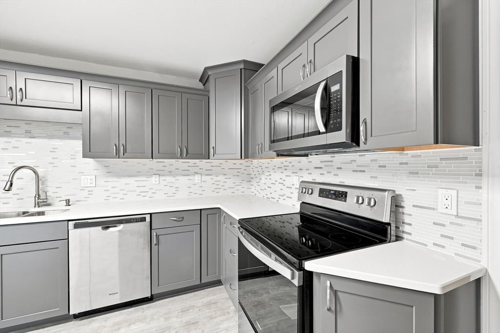 90 Colonial Cir # C, Chicopee MA 01020 photo 5