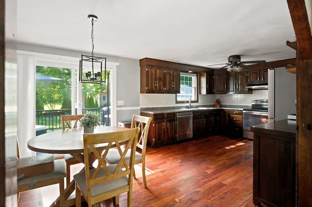 19 Sawdy Pond Avenue, Tiverton RI 02878 photo 11