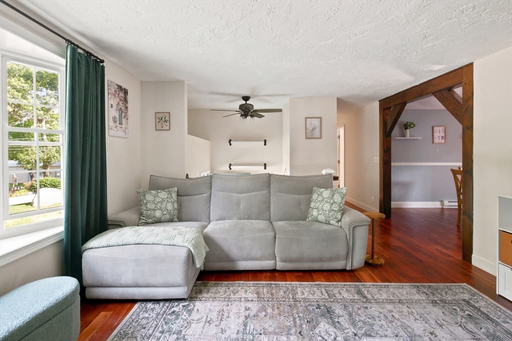 19 Sawdy Pond Avenue, Tiverton RI 02878 photo 8