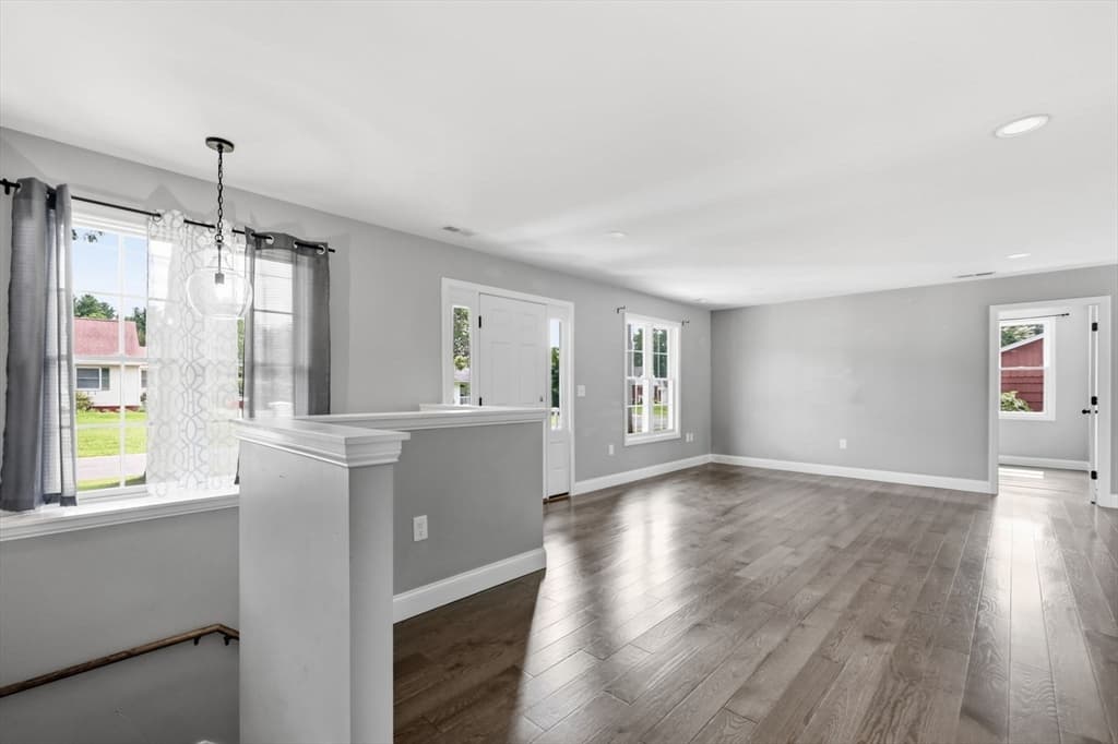 54 Beverly Dr, Westfield MA 01085 photo 7