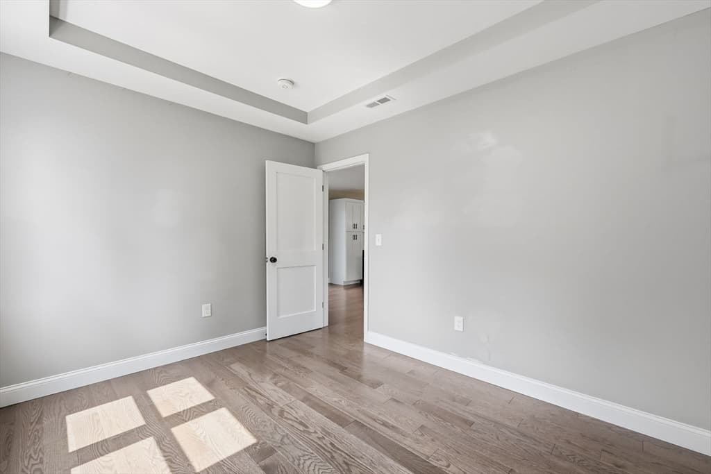 54 Beverly Dr, Westfield MA 01085 photo 9