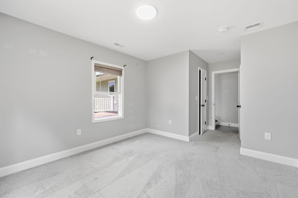 54 Beverly Dr, Westfield MA 01085 photo 18