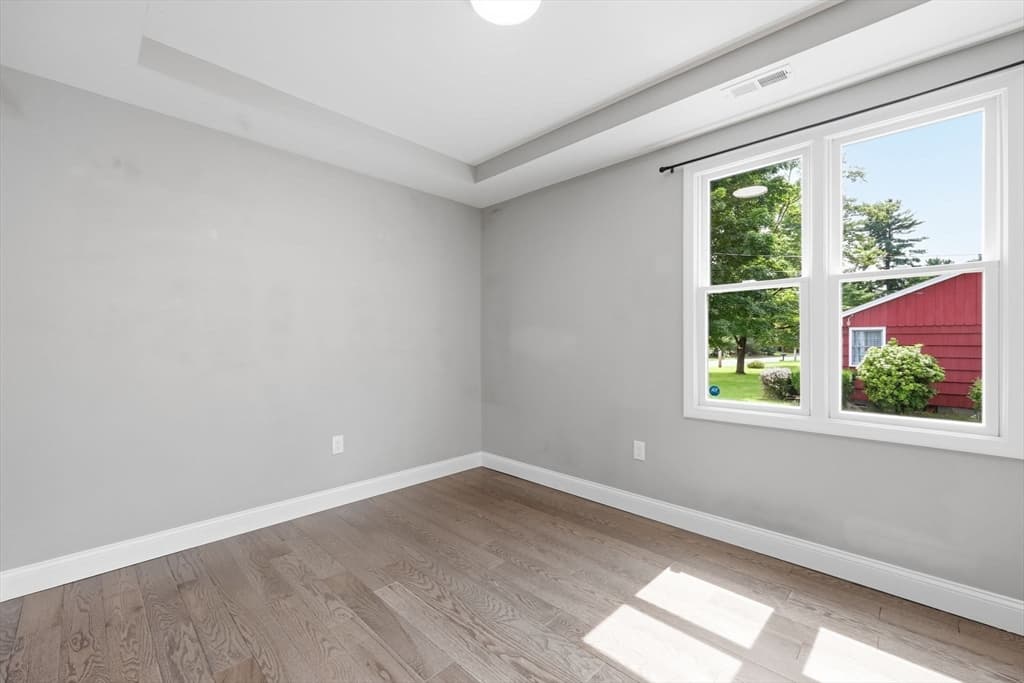 54 Beverly Dr, Westfield MA 01085 photo 8