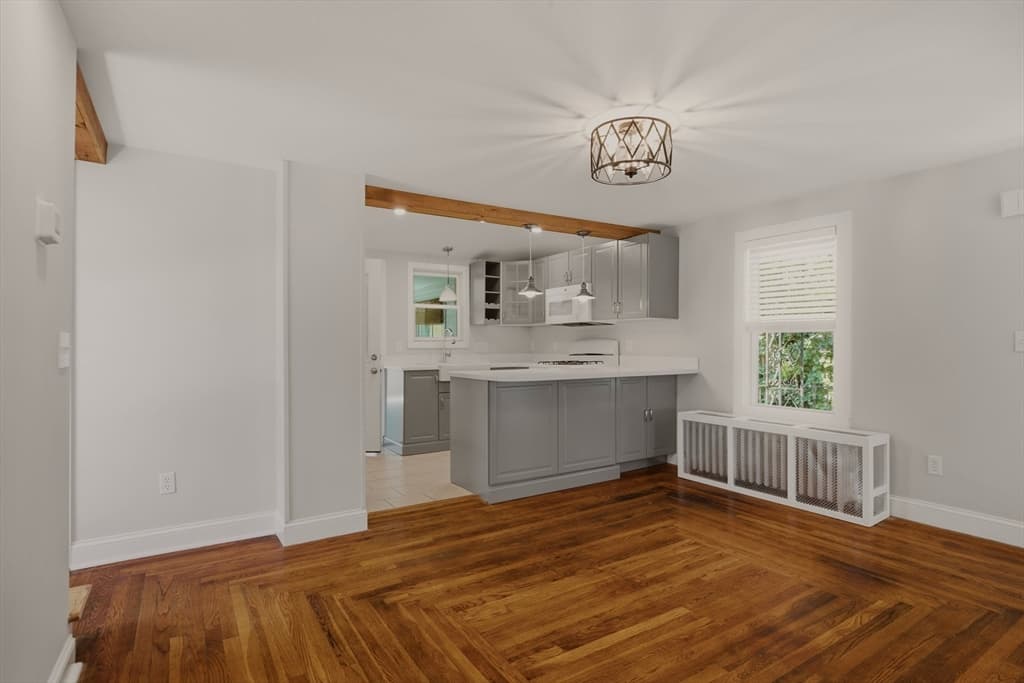 225 Mount Pleasant St, Fall River MA 02720 photo 7