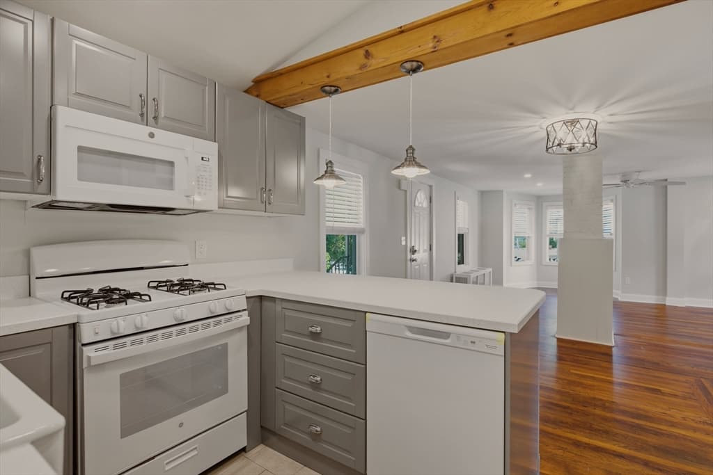 225 Mount Pleasant St, Fall River MA 02720 photo 11