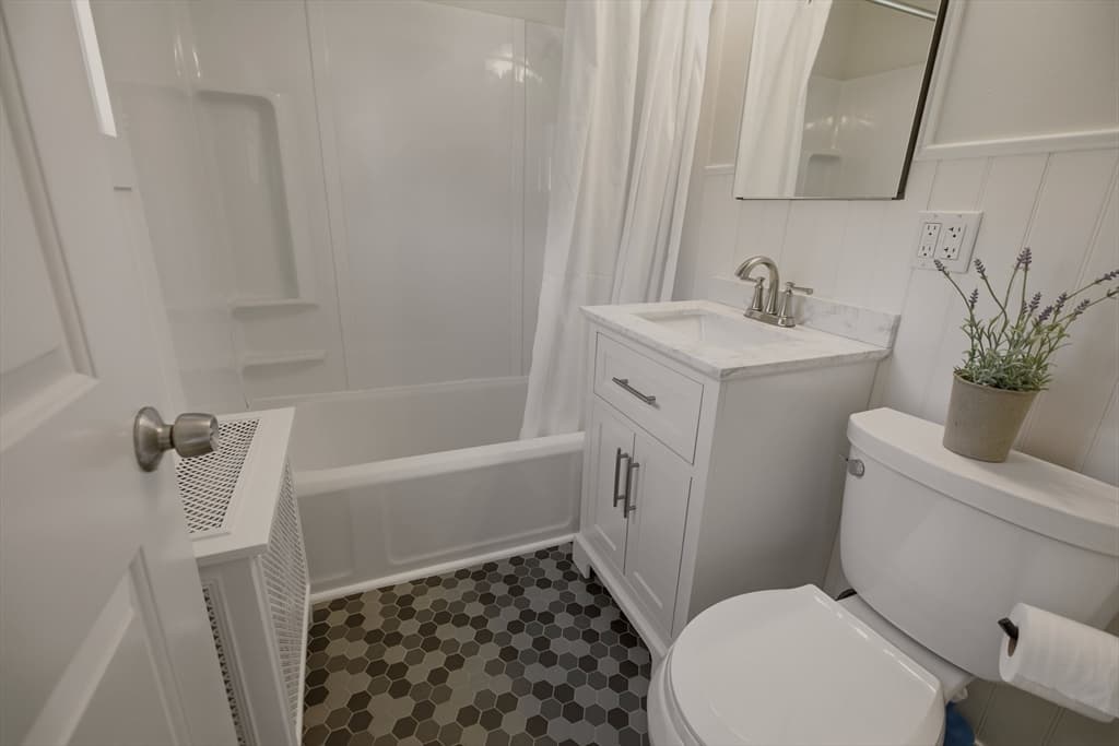 225 Mount Pleasant St, Fall River MA 02720 photo 19