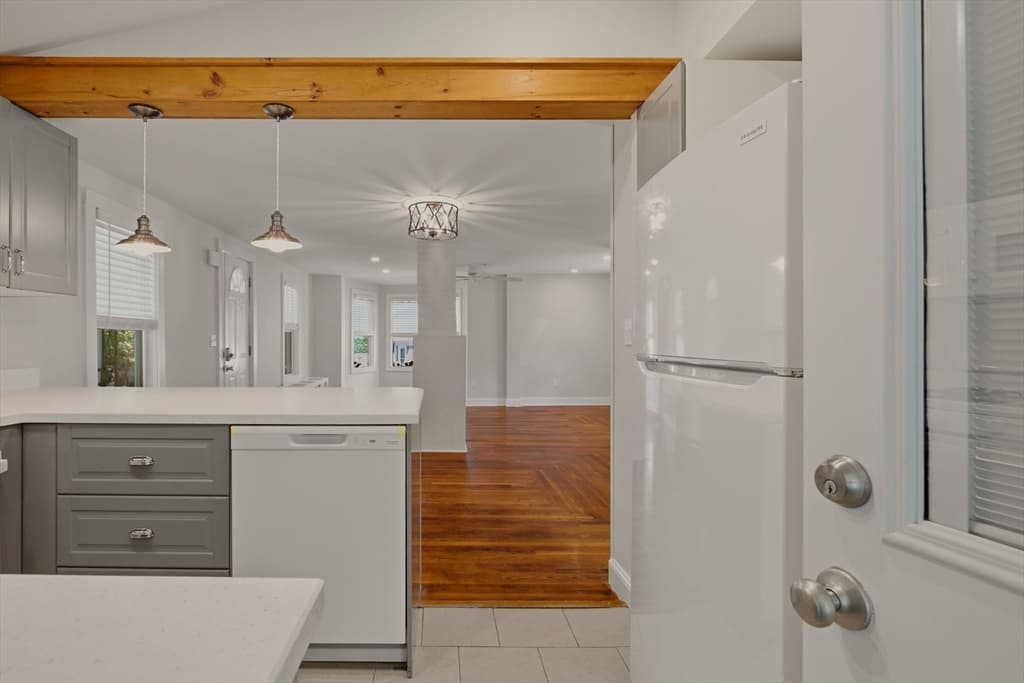 225 Mount Pleasant St, Fall River MA 02720 photo 21
