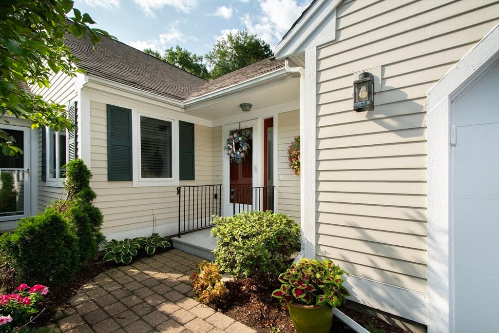 51 Portside Dr # 51, Mashpee MA 02649 photo 3