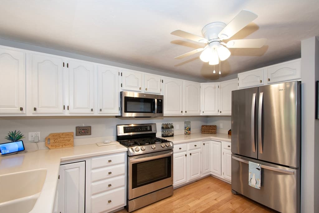 51 Portside Dr # 51, Mashpee MA 02649 photo 9