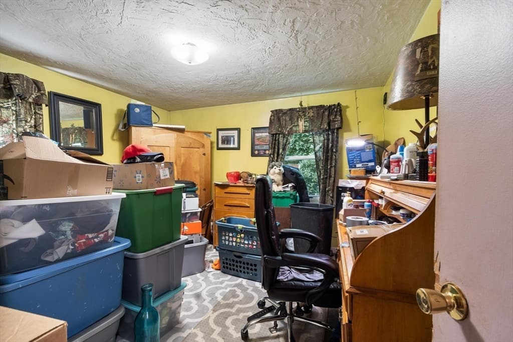 58 Mcintyre Rd, Oxford MA 01507 photo 6