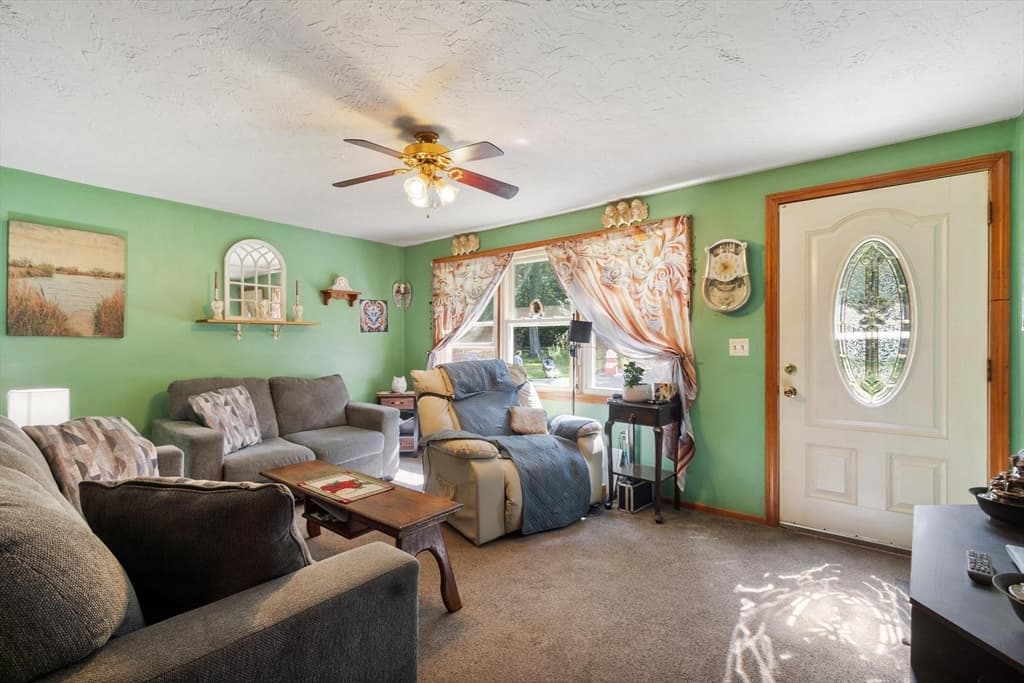 58 Mcintyre Rd, Oxford MA 01507 photo 12