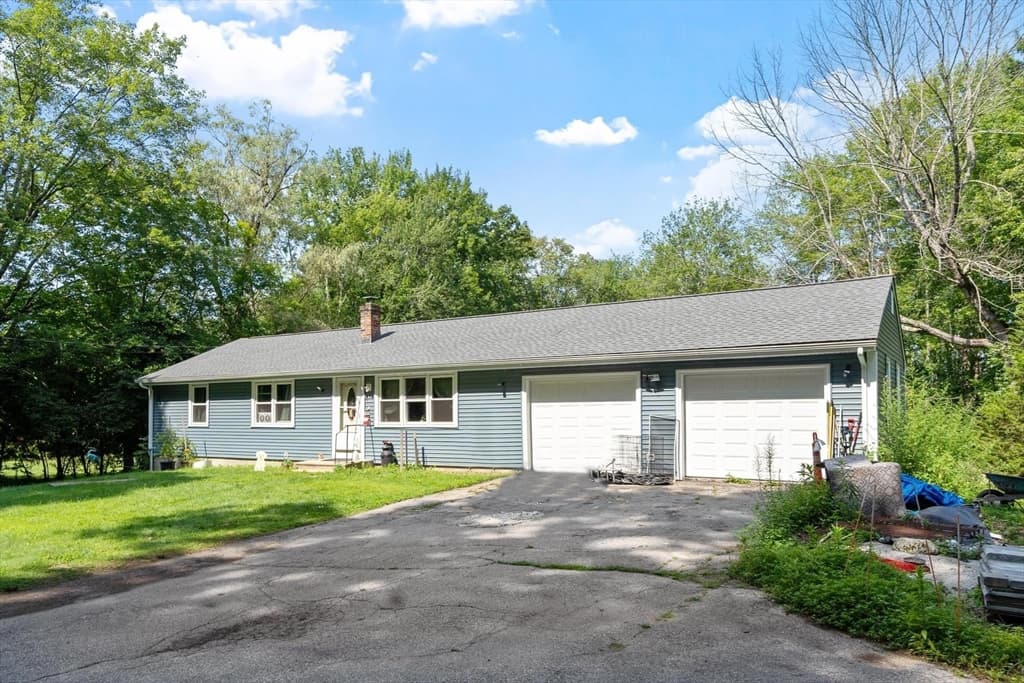 58 Mcintyre Rd, Oxford MA 01507