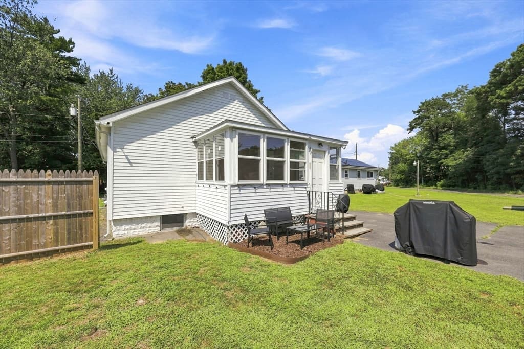 37 Kensington St, Agawam MA 01030 photo 33