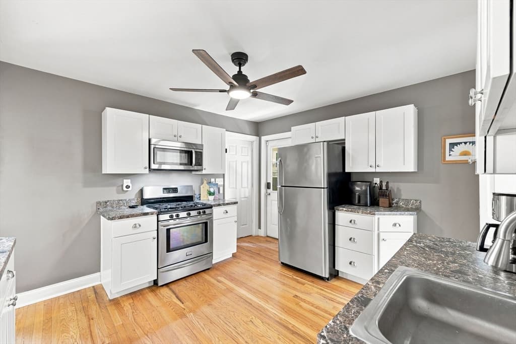 37 Kensington St, Agawam MA 01030 photo 14