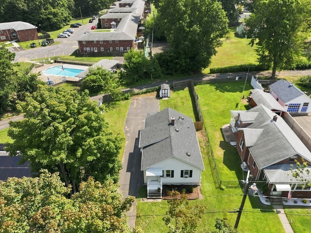 37 Kensington St, Agawam MA 01030 photo 35