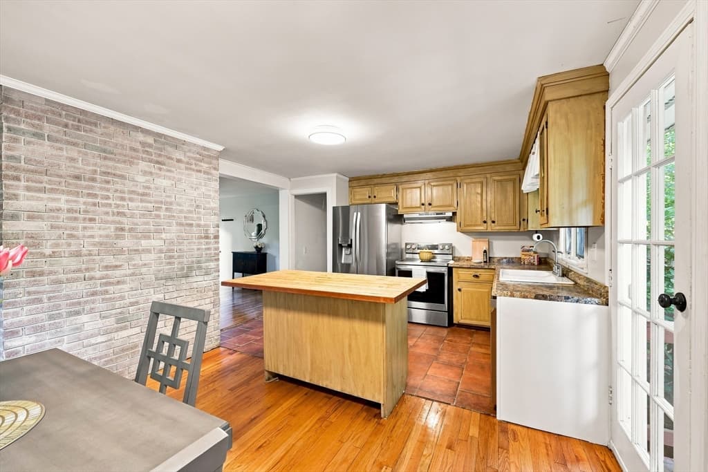 93 Leno Rd, Holland MA 01521 photo 6