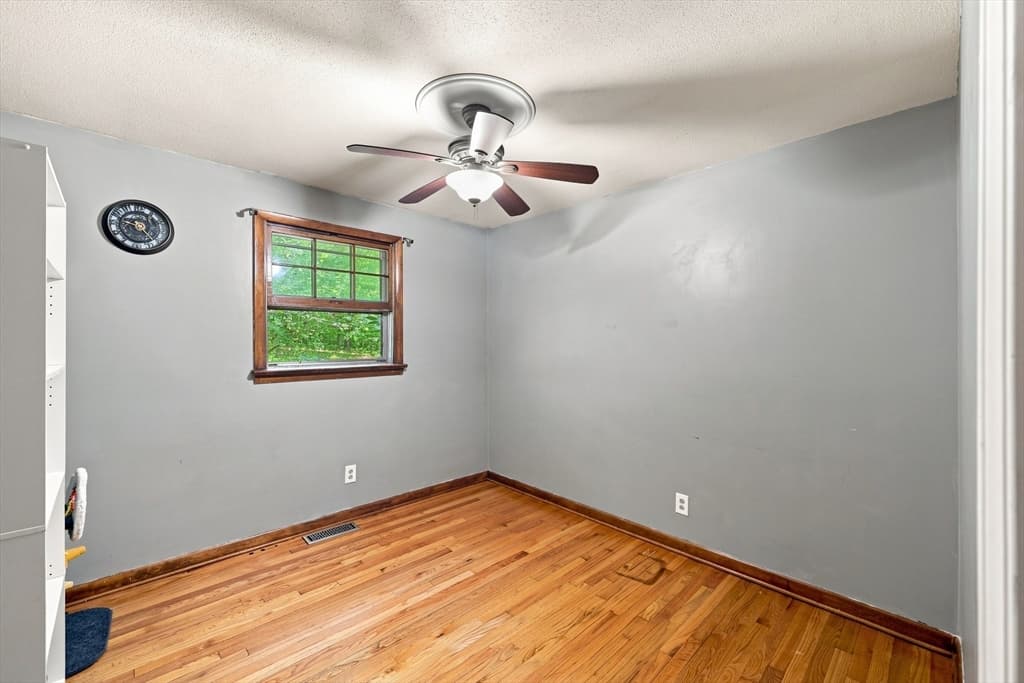 93 Leno Rd, Holland MA 01521 photo 20