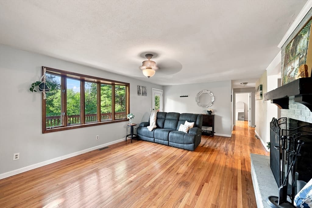 93 Leno Rd, Holland MA 01521 photo 10